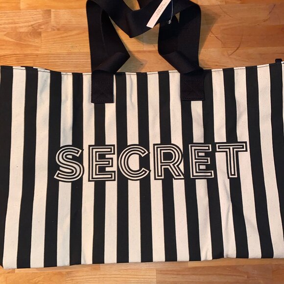 Victoria’s Secret Stripe Logo Weekender Canvas Tote Bag & Wristlet Set, NWT - Picture 8 of 9